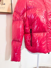 Load image into Gallery viewer, Down jacket - Size S over