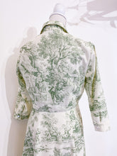 Load image into Gallery viewer, Toile de Jouy shirt dress - Size 40