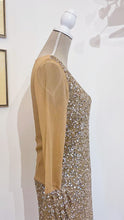 Load image into Gallery viewer, Nude sequin dress - Size 44/46