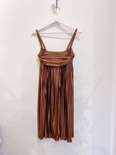 Load image into Gallery viewer, Tara Jarmon - Pleated dress - Size 36 = 40 ita