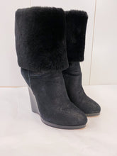 Load image into Gallery viewer, Casadei - Sheepskin ankle boots - N°35