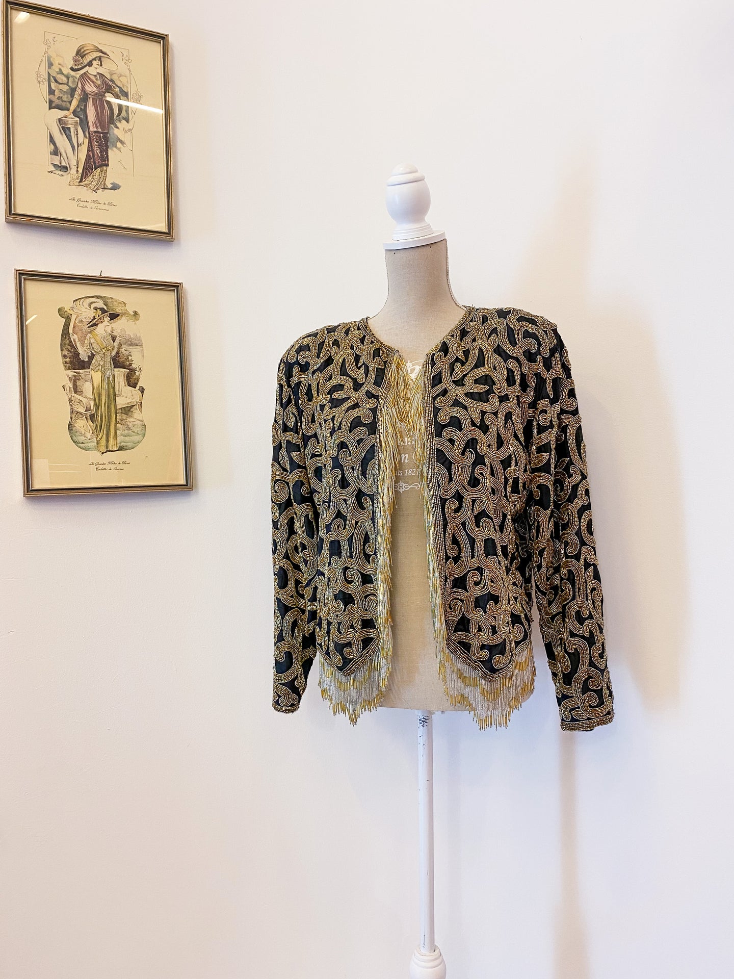 Vintage jacket with embroidery