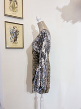 Load image into Gallery viewer, Sequined dress - Size 38