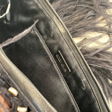 Load image into Gallery viewer, Clutch bag with feathers