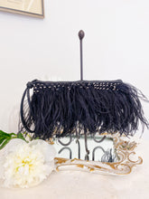 Load image into Gallery viewer, Clutch bag with feathers