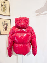Load image into Gallery viewer, Down jacket - Size S over