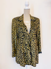 Load image into Gallery viewer, Animal print blazer