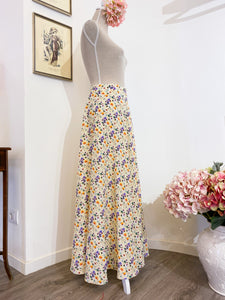 Spring long skirt - Sizes: 44