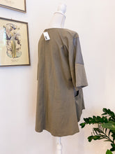 Carica l&#39;immagine nel visualizzatore di Gallery, Hue - Maxi T-shirt - Taglia L