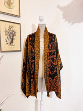 Load image into Gallery viewer, Maxi scarf/ cape with pattern