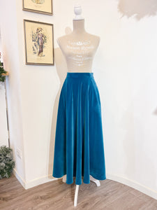 Velvet skirt - Size 46 