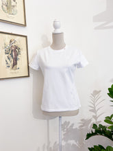 Carica l&#39;immagine nel visualizzatore di Gallery, Tshirt Flora - Slim - Ricamo cuore vuoto