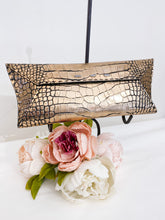 Load image into Gallery viewer, Handmade clutch bag