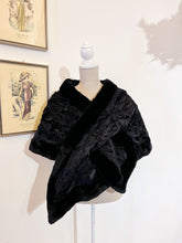 Load image into Gallery viewer, Brechvans fur coat - One size