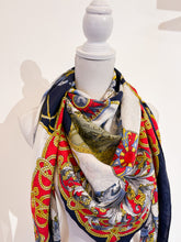 Load image into Gallery viewer, Scarf - 135 • 135 cm