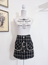 Load image into Gallery viewer, Short skirt - Size S